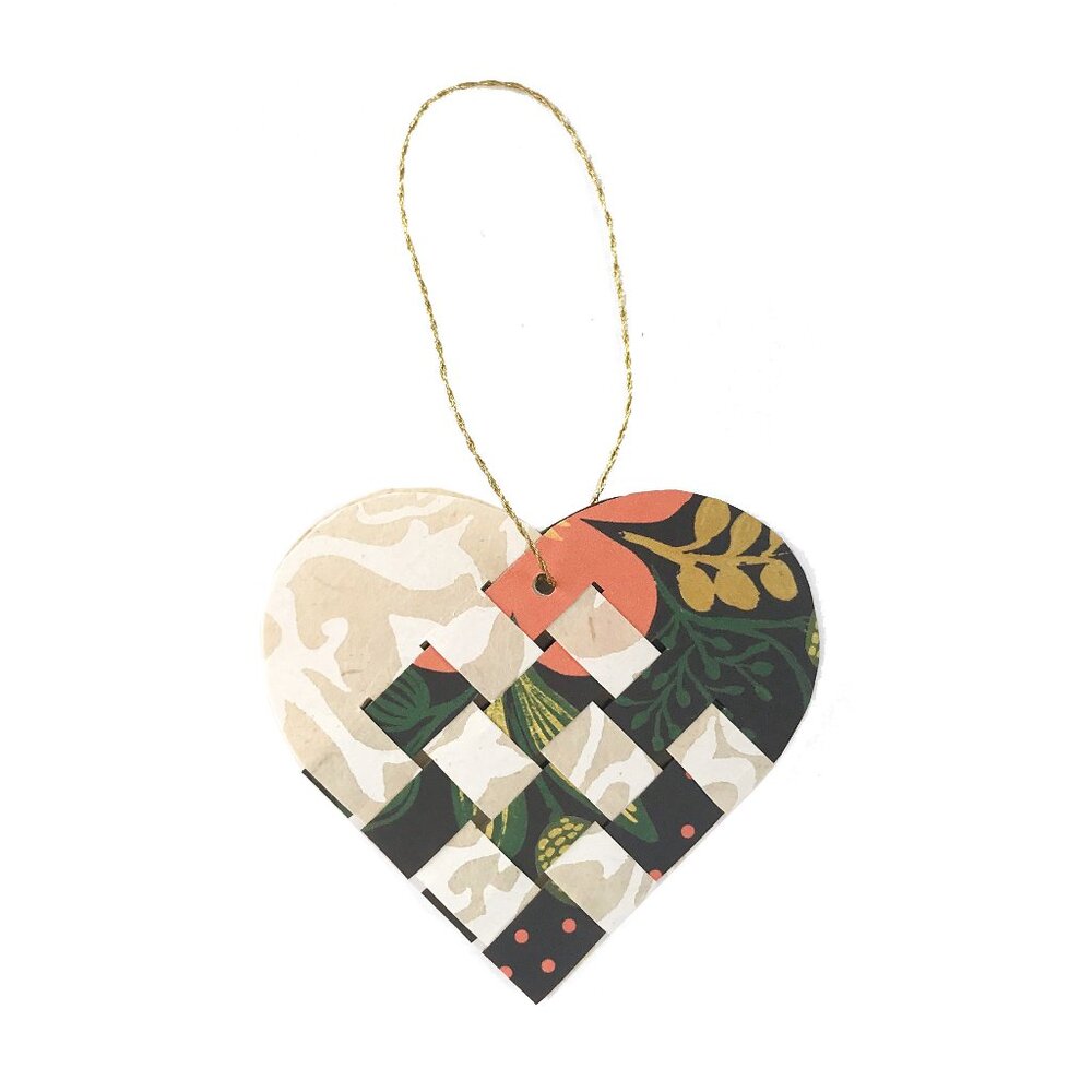 Julehjerter Christmas Ornaments, Small Danish Yule Hearts , Peachy Floral